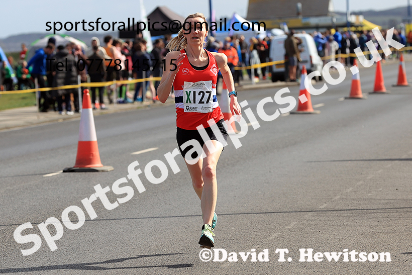 Senior womens Northern 6 Stage Road Relay, 2025 Northern 12 and 6 Stage Road Relays and Junior 5k, Redcar. Photo: David T. Hewitson/Sports for All Pics